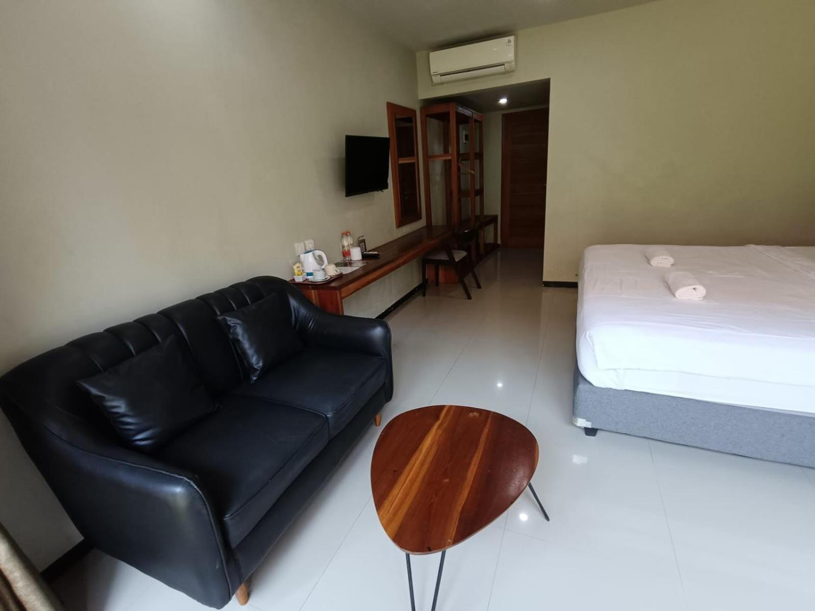 Hastina Hotel Lombok Mataram Zewnętrze zdjęcie